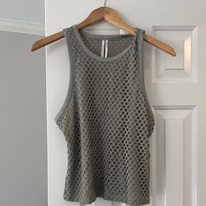 Sleeveless Top in Gray/green